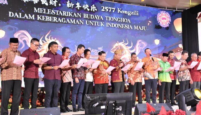 Danrem 031/WB Brigjen TNI Dr. Agustatius Sitepu Hadiri Undangan Imlek : Teguhkan Komitmen Persaudaraan dengan Masyarakat Tionghoa Pekanbaru