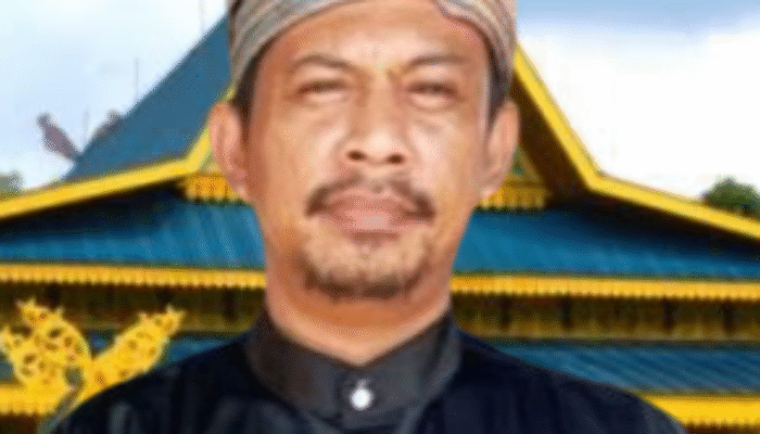 Ketua Tameng Adat LAMR Rengat, Dukung Polri Dibawah Presiden