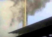 Masyarakat Teluk Mega ke PKS PT SRM : Hentikan Asap Hitam Mengandung Arang Kotori Rumah