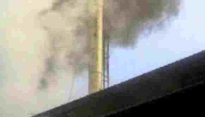 Masyarakat Teluk Mega ke PKS PT SRM : Hentikan Asap Hitam Mengandung Arang Kotori Rumah