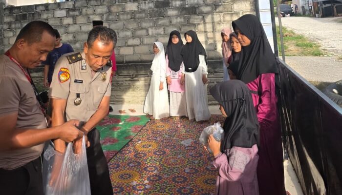 Wujudkan Kebersamaan Ramadhan Mubarak, Polres Rokan Hilir Berbagi Takjil di Panti Asuhan Anak Yatim 
