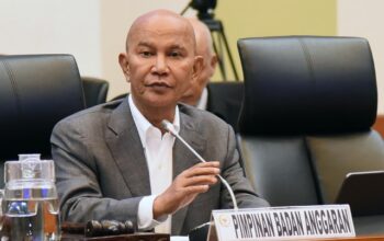 Banggar DPR Minta Rencana Impor Mobil Niaga Agrinas Dibatalkan