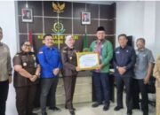 Kejari Inhu Serahkan Aset Pemda Hasil Penanganan Perkara Korupsi