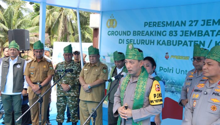 Kasdam XIX/Tuanku Tambusai Hadiri Peresmian Jembatan Merah Putih Presisi di Kampar