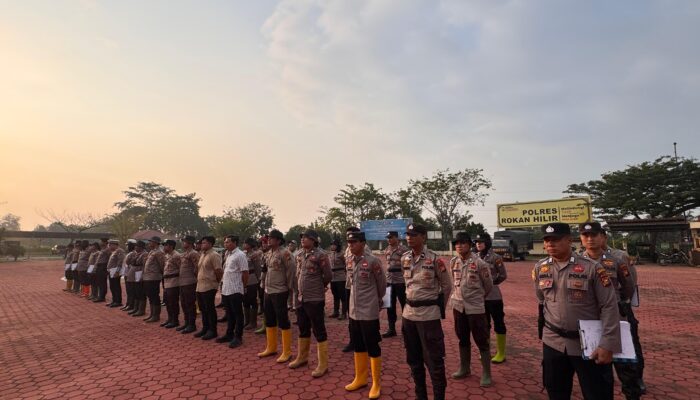 Polres Rokan Hilir Turunkan Puluhan Personel Tangani Karhutla di Daerah Rawan