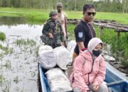 Satgas Pamtas Yonif 123/Rajawali Gelar Patroli & Bagi Kelambu Anti Nyamuk ke 3 Kampung di Wilayah Pos Haju