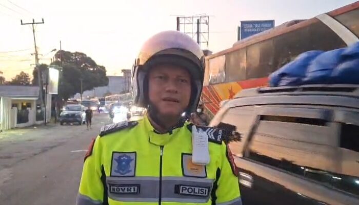 Breaking News: Polantas Rohil Urai Antrian Lalin Riau – Sumut 