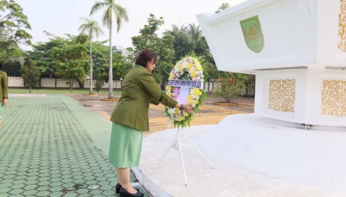 Penuh Khidmat dan Kebanggaan, Ketua Persit KCK PD XIX/TT Pimpin Ziarah HUT Ke 80 Serta Hadiri Laporan Korps Kenaikan Pangkat 