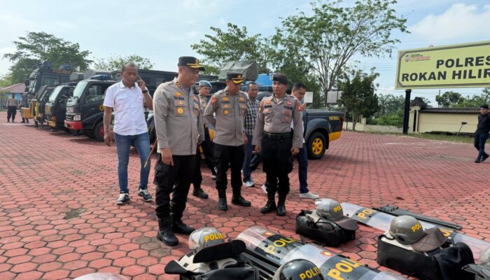 Hadapi Situasi Nasional, Kapolres Rohil Cek Sarpras Dalmas