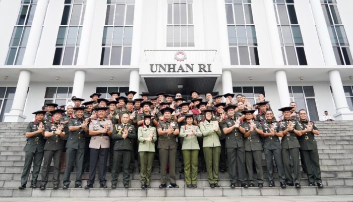 466 orang Wisudawan Unhan RI Dikukuhkan, Kapen Seskoad Raih Gelar M.Han dihadapan Menhan RI