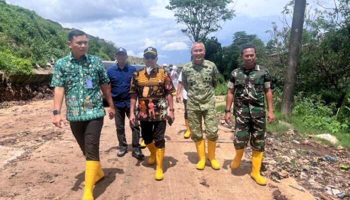 Danrem 051/Wkt Didampingi Dandim 0507 Bekasi Meninjau lokasi pengolahan Sampah Bantargebang