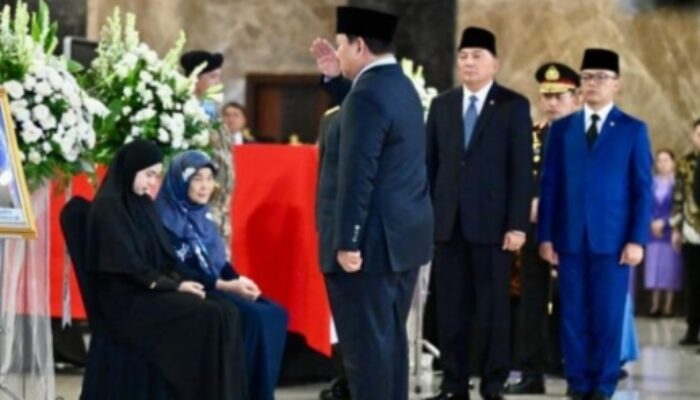 Presiden Prabowo Beri Penghormatan Terakhir untuk Tiga Prajurit TNI yang Gugur di Lebanon