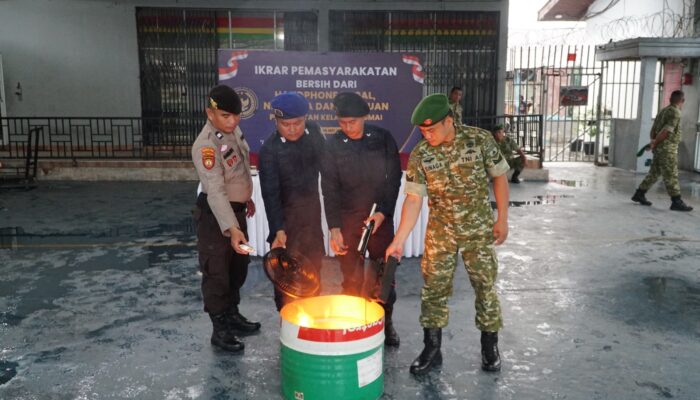 Rutan Dumai Gelar Ikrar Bersih dari Handphone Ilegal, Narkoba, dan Penipuan