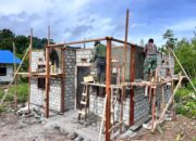 Kebut Plester RTLH, Satgas TMMD Ke-128 Kodim 1801/Manokwari Terus Pacu Pekerjaan 