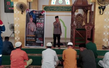 “Simpan Nomor 110!”, Kapolsek Rantau Kopar Sosialisasi Layanan Darurat Polri ke Jamaah Masjid