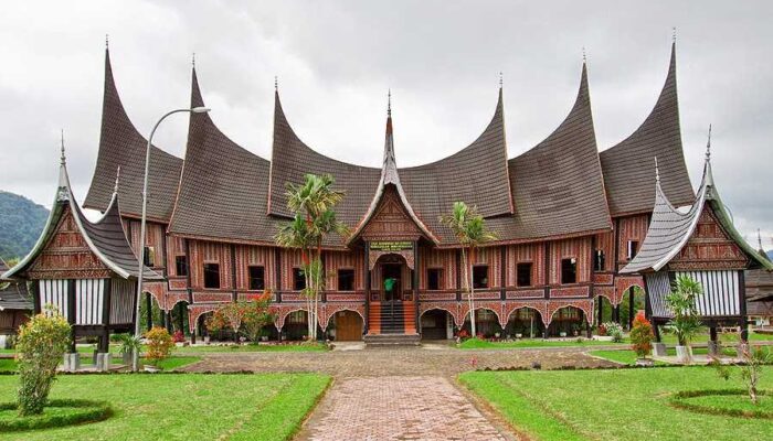 LKAAM Imbau Masyarakat Minangkabau Jaga Persatuan, Serahkan Kasus Dugaan Penghinaan Abu Janda ke Hukum