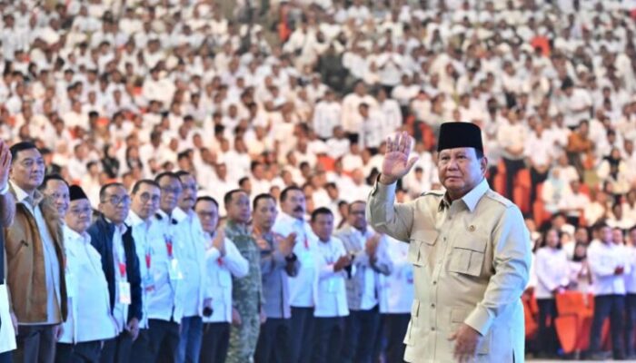 Prabowo Copot Pejabat MBG yang Nakal: Berpihak ke Rakyat atau Minggir!