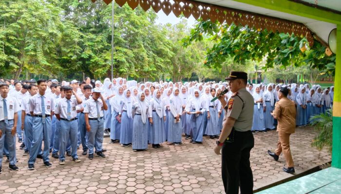 AKP Tri Adiyatmika: Generasi Muda Harus Bebas Narkoba! Sosialisasi di SMAN 2 Bangko Pusako Rohil