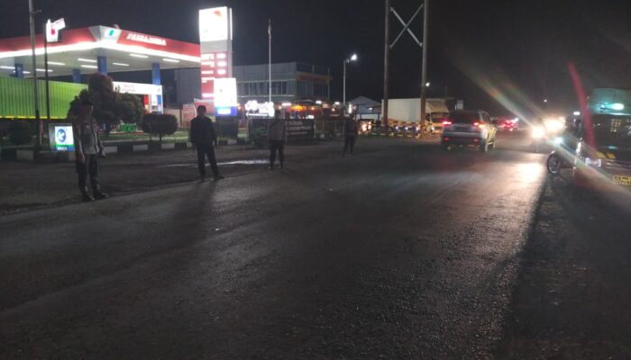 Patroli Malam, Polsek Bangko Pusako Kunci Jalan Lintas Riau-Sumut dari Balap Liar
