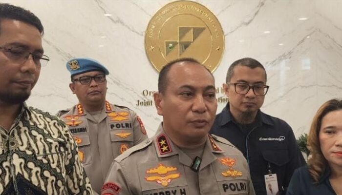 Kapolda Riau Jenguk Mahasiswa Korban Insiden Demo, Janji Usut Tuntas Siapa Pelakunya