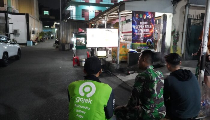 Korem 051 Wijayakarta Nobar Piala Dunia 2026 Bareng Warga Ojek Jababeka Bekasi