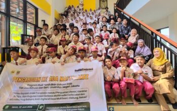 FOTO: Prodi PBA UNJ Gelar PKM Terintegrasi KKN di Desa Muktiwari: Perkuat Literasi, Karakter, dan Regulasi Emosi Anak (Siti Masyitoh/KOMPAS 1NET)