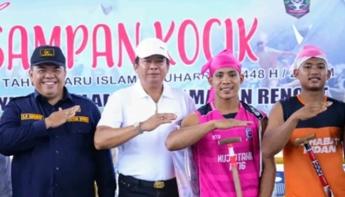 Danau Raja Bergemuruh: Ketua DPRD Inhu Sabtu Sinurat dan Wabup Hendrizal Lepas Pacu Sampan Mini Sambut 1 Muharram 1448 H