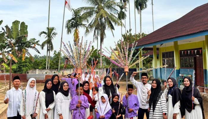 SDN 022 Pulau Gajah Rengat Meriahkan Pawai 1 Muharram 1448 H, Tanamkan Semangat Hijrah ke Siswa