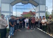 AMPER Rohul Gelar Aksi di Kejari: Bacakan 10 Tuntutan, Desak Usut Dugaan Korupsi Dana Desa Rantau Kasai