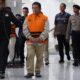 KPK Tangkap Tangan Bupati Lombok Barat, Sita Alphard dan Uang Rp9,06 Miliar