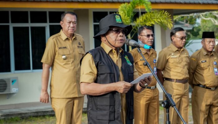Bupati Asmar Lepas 450 Mahasiswa KKN IAIN Datuk Laksamana, Dorong Hadirkan Program Nyata di 5 Kecamatan Meranti
