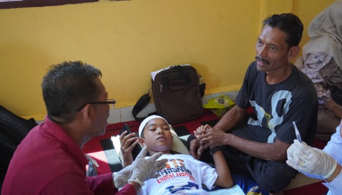 Khitan Untuk Negeri Hadir di Rokan Hilir, PT EMP Energi Gandewa dan Yayasan Bakrie Amanah Ringankan Beban Warga