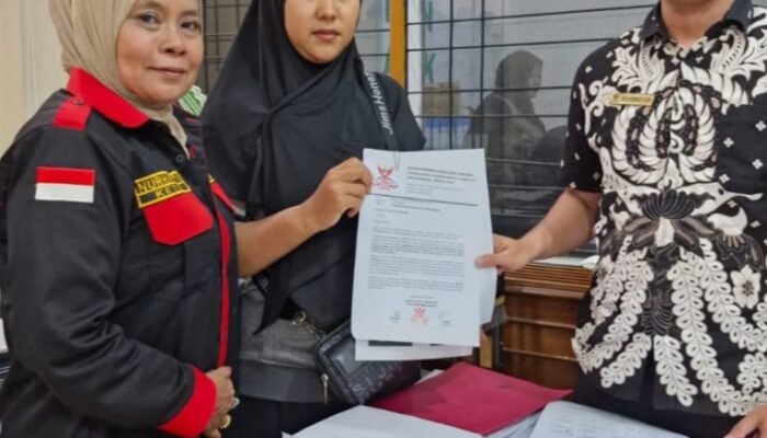 Srikandi GRIB Jaya Pekanbaru Dampingi Masyarakat Kurang Mampu Ke BAZNAS Riau, Nurhayati : Bagaimana Memanusiakan Manusia