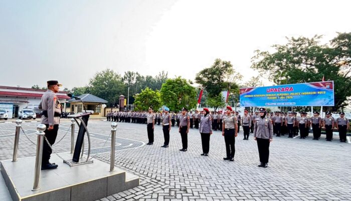 Kapolres Inhu Pimpin Upacara Kenaikan Pangkat 64 Personel, Kasat Intel Salah Satu yang Dilantik