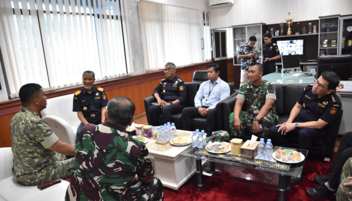 Melalui Silaturahmi ke Kanwil DJBC Riau, Danrem 031/Wira Bima Perkuat Hubungan dan Kolaborasi Antarinstansi