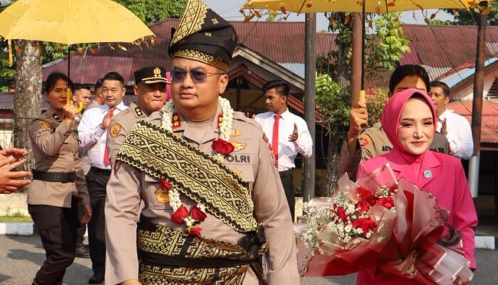 Polres Rokan Hilir Gelar Kenal Pamit dan Tradisi Farewell-Welcome Parade Kapolres, AKBP Aldi Alfa Faroqi Resmi Menjabat