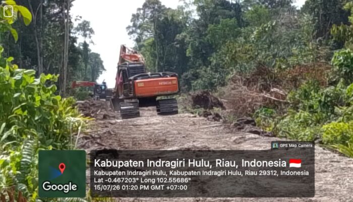 Puluhan Alat Berat PT SBP Kembali Beroperasi di Lahan Sengketa Sungai Raya – Sekip Hilir, Warga Minta Polisi Kawal Rekomendasi BAM DPR RI