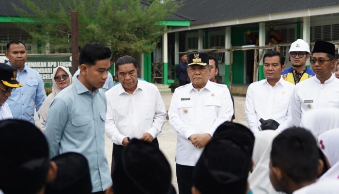 Dampingi Wapres di Rokan Hilir, Plt Gubri Riau Tegaskan Komitmen Dukung PSN