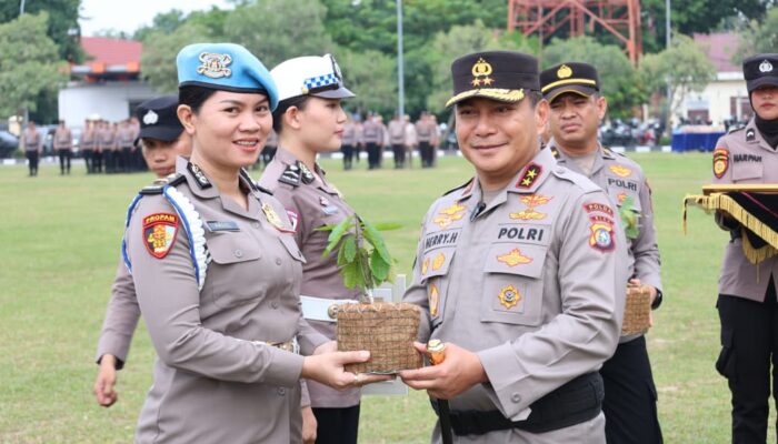 133 Personel Berprestasi Diguyur Penghargaan, Kapolda Riau: Bangun Kepercayaan Publik dengan Karya Nyata