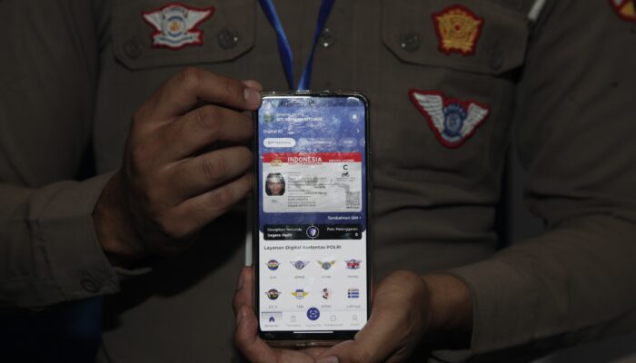 SIM Kini Bisa Disimpan di HP, Begini Cara Aktivasi SIM Digital yang Resmi