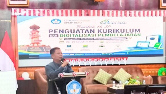 Plt. Kadisdikbud Inhu Joni Maryanto Hadiri Penguatan Kurikulum dan Digitalisasi Pembelajaran di Pekanbaru