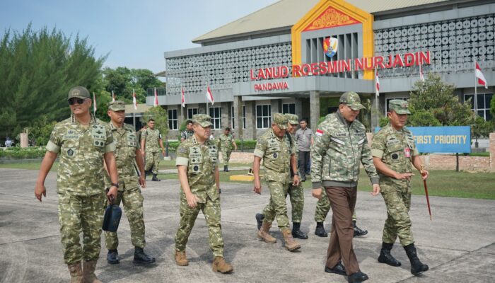 Kodam XIX Tuanku Tambusai Sambut Kedatangan Menhan RI, Tinjau Penguatan Yonif TP di Bengkalis dan Kampar
