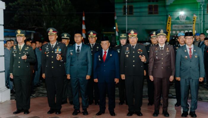 Kenang Jasa Pahlawan, Kapolres Rohil Hadiri Apel Kehormatan dan Renungan Suci HUT ke-81 RI