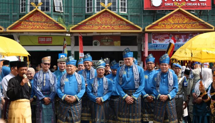 Wakapolda Riau Hadiri Pembukaan Pacu Jalur Kuansing 2026, SF Hariyanto Tekankan Kelestarian Sungai Kuantan