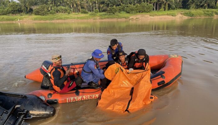 Remaja 17 Tahun Tenggelam di Sungai Kuantan Ditemukan Meninggal, Jarak 800 Meter dari Lokasi