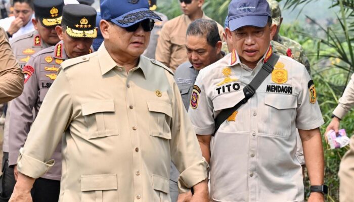 Presiden Prabowo Tinjau Langsung Penanganan Karhutla di Kubu Raya Kalbar