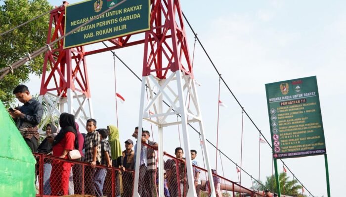 Pangdam XIX Tuanku Tambusai Tinjau Jembatan Perintis Garuda, Perkuat Konektivitas Rohil