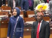 DPR Lantik 2 Anggota PAW: Nessy Kalviya dan Mesakh Mirin Resmi Jabat 2024-2029