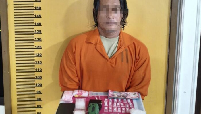 Jadikan Rumahnya Sebagai Markas Jualan Narkotika, Nana Dibekuk Personel Polsek Rengat Barat