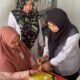 Mahasiswa KKN Universitas Abdurrab Kelompok 13 Berkolaborasi dengan Posyandu Permata Desa Sungai Pinang Gelar Pemberian Vitamin A, Obat Cacing, dan Pemeriksaan Kesehatan Gratis